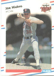 1988 Fleer Baseball Cards      018      Joe Niekro